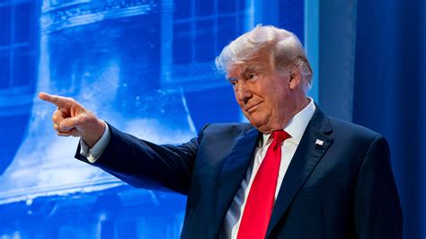 create a story on facebook|Donald Trump Wants to Make the World a Right.